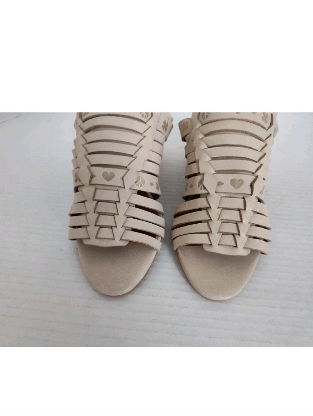 Lucky Brand neutral beige